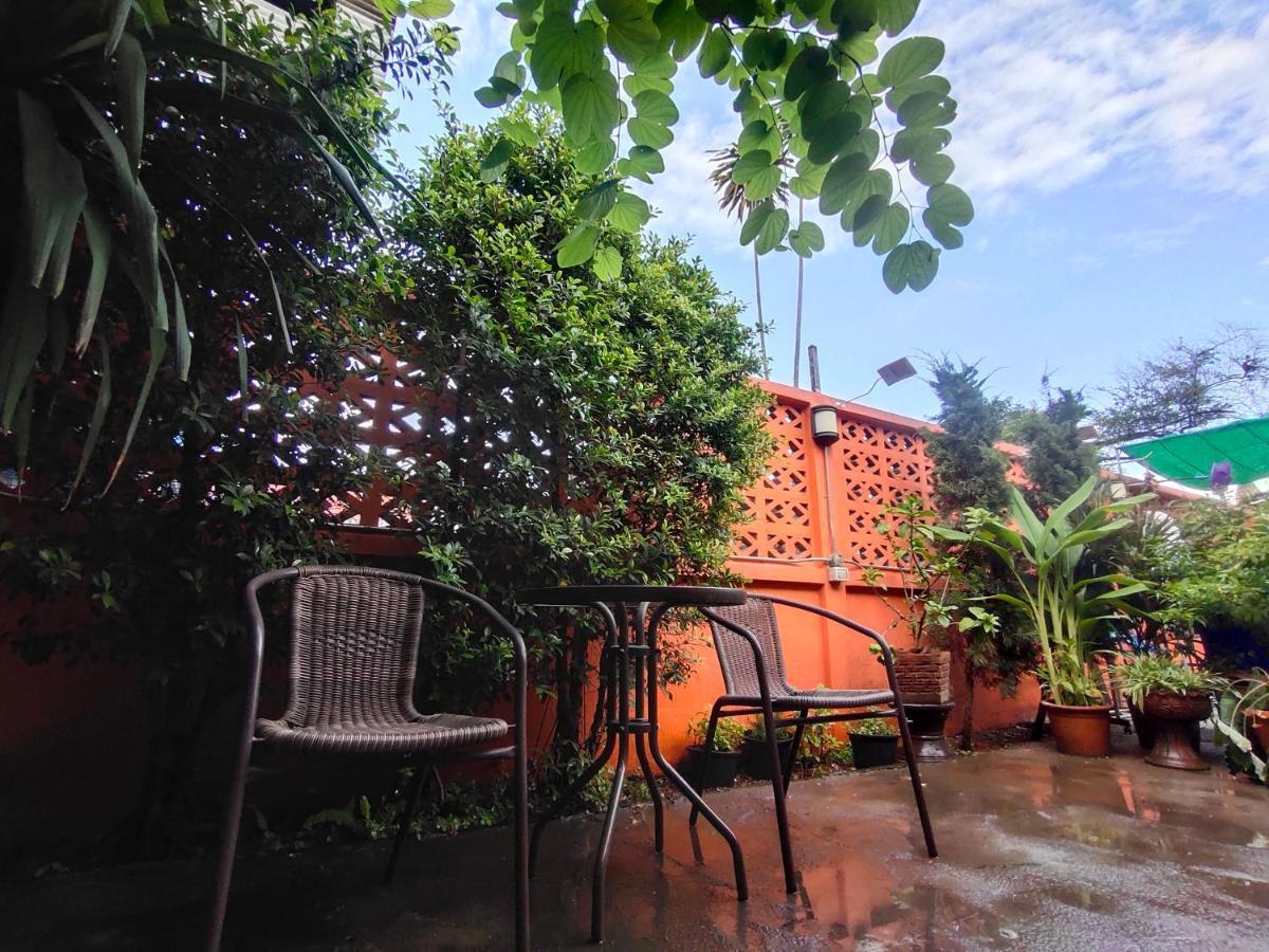 Nai Wiang Poshtel Hostel Chiang Mai Exterior photo